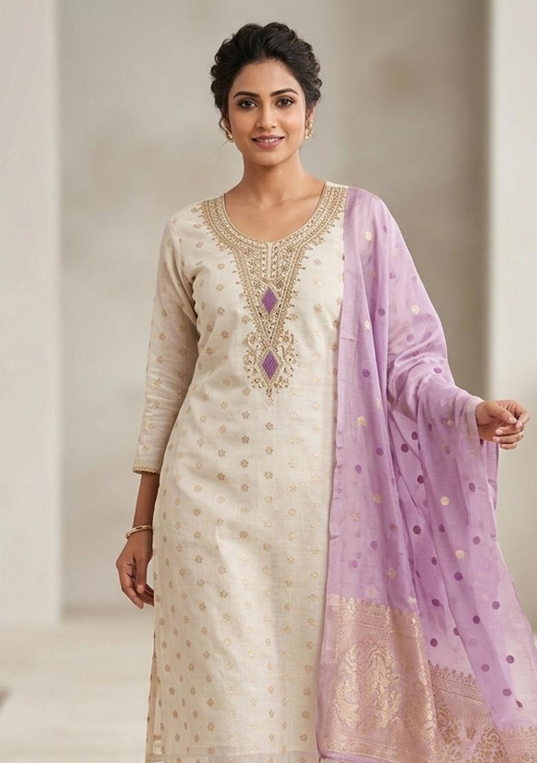 Off White Weaving Work Shimmar Kurta Set - Indya