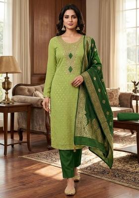 Green Embroidered Shimmar Kurta Set
