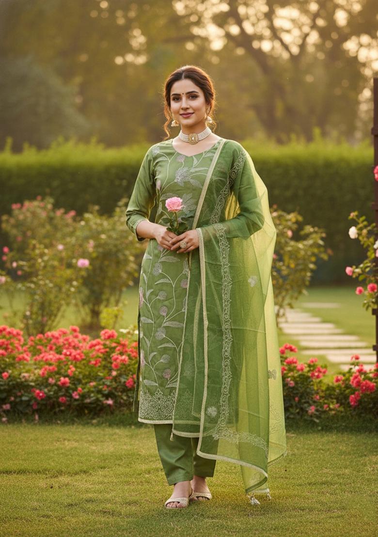 Green Embroidered Cotton Kurta Set - Indya