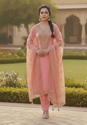 Pink Embroidered Chanderi Kurta Set