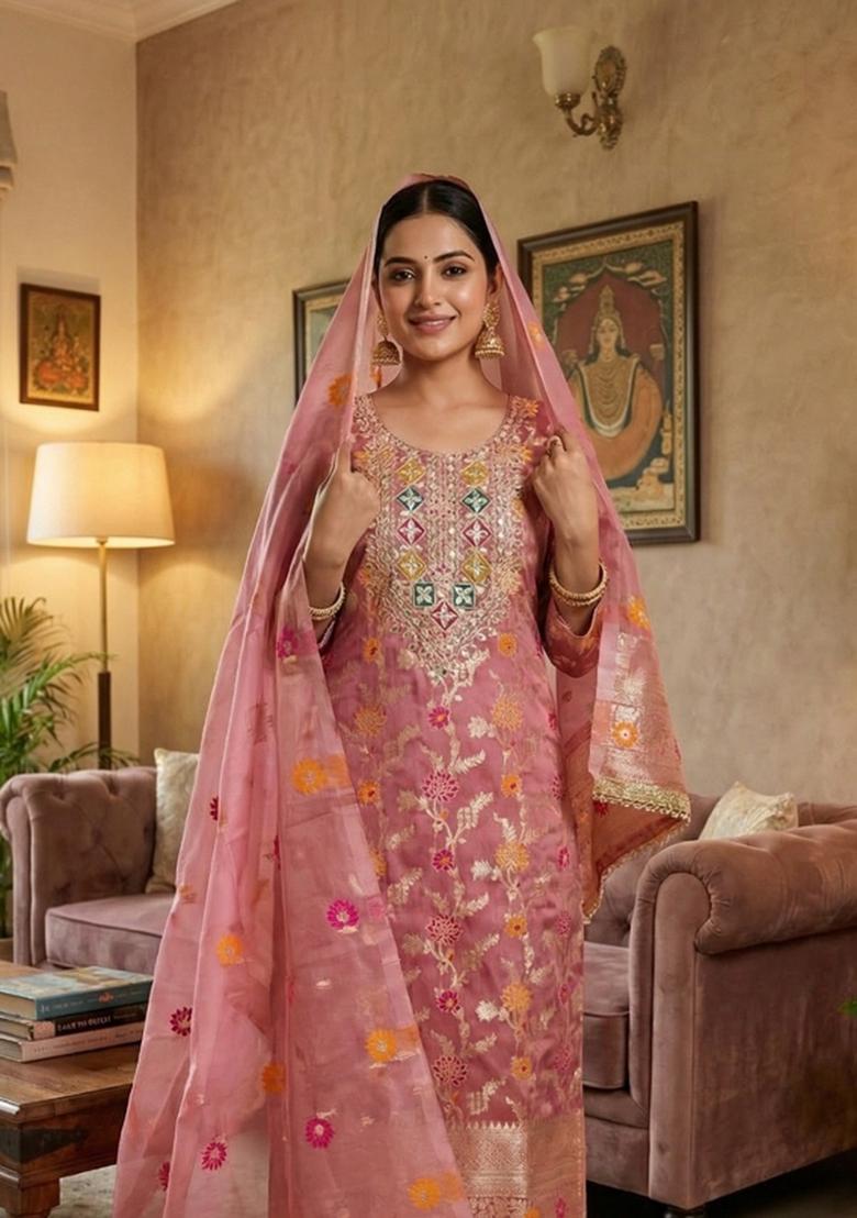 Pink Embroidered Chanderi&nbsp; Kurta Set - Indya