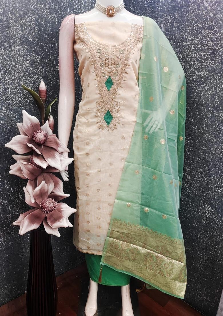 Off White Weaving Shimmer Kurta Set - Indya
