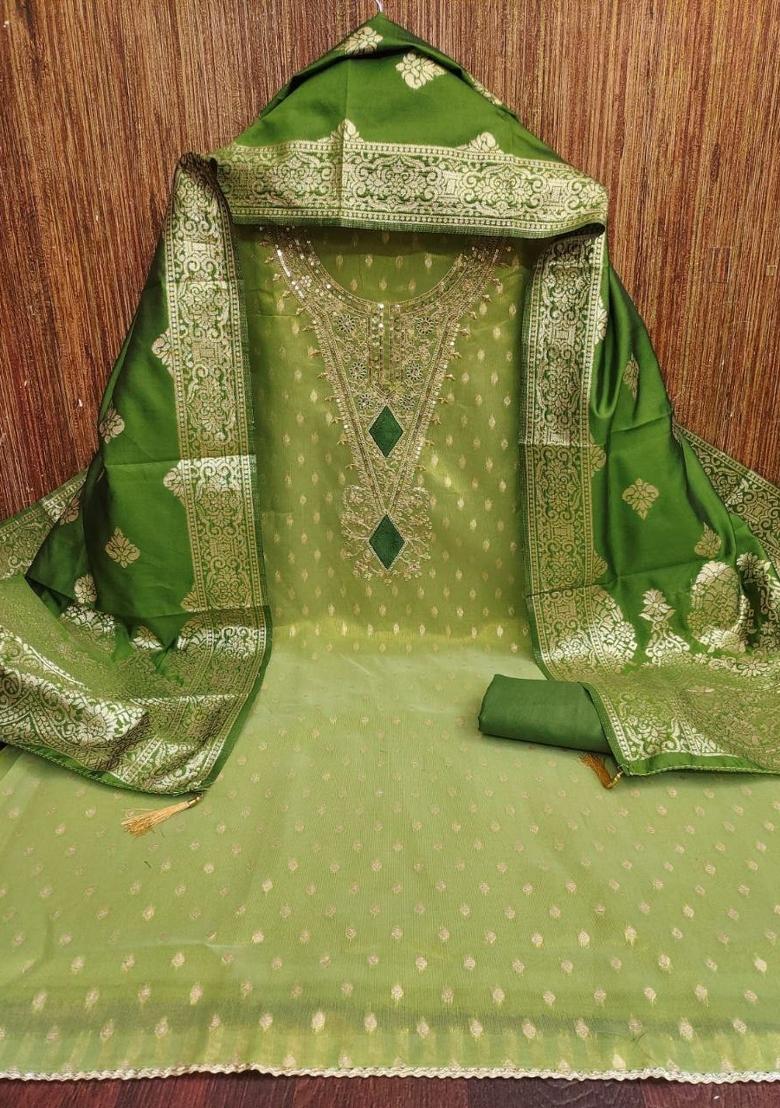 Green Embroidered Shimmer Kurta Set - Indya