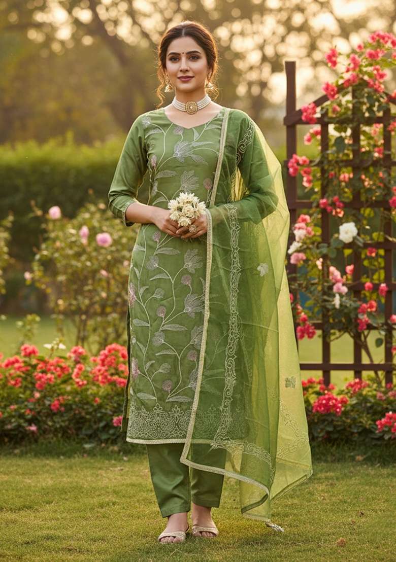 Green Embroidered Cotton Kurta Set - Indya
