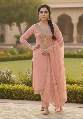 Pink Embroidered Chanderi&nbsp; Kurta Set