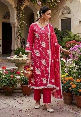 Red Embroidery Silk Material Suit Set