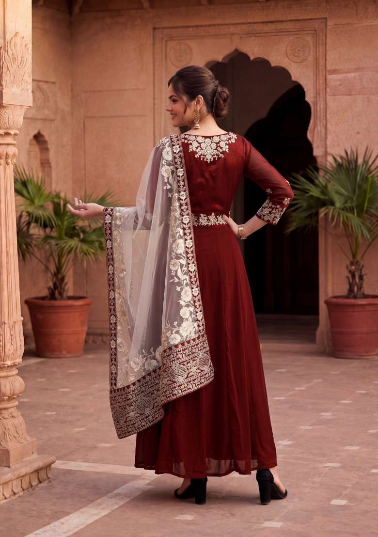 Red Embroidered Georgette Kurta Set - Indya
