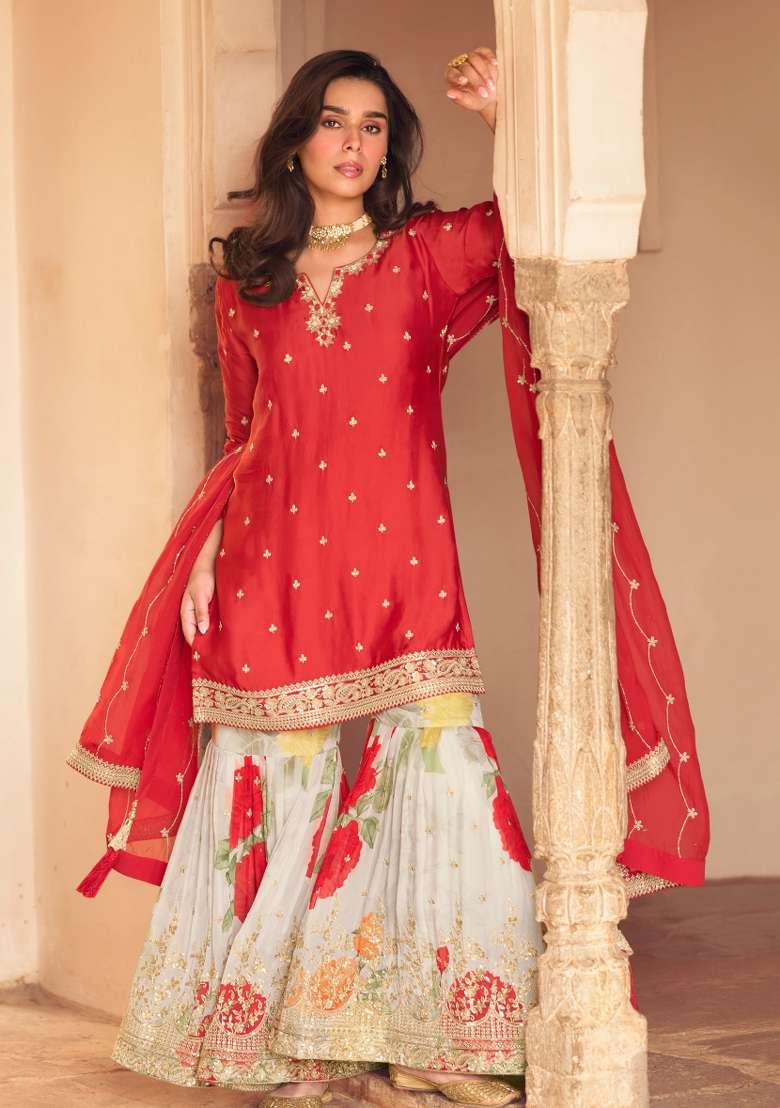 Red Embroidered Chinon Kurta Set - Indya