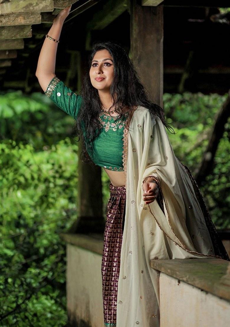 Purple Embroidered Silk Lehenga Set With Dupatta