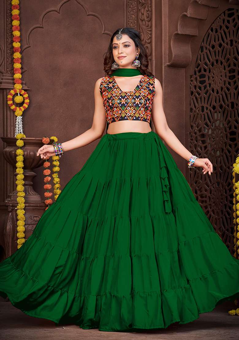 Green Embroidered Mono Silk Blend Chaniya Choli Set For Navratri And Garba for Diwali | Wedding & Festive Wear - Indya