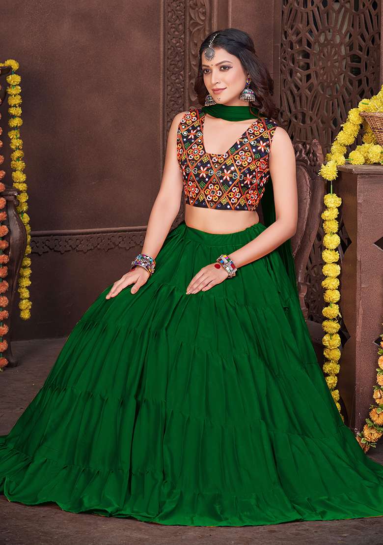Green Embroidered Mono Silk Blend Chaniya Choli Set For Navratri And Garba for Diwali | Wedding & Festive Wear - Indya