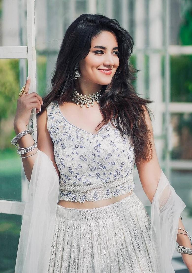 White embroidered Georgette Lehenga Set With Dupatta