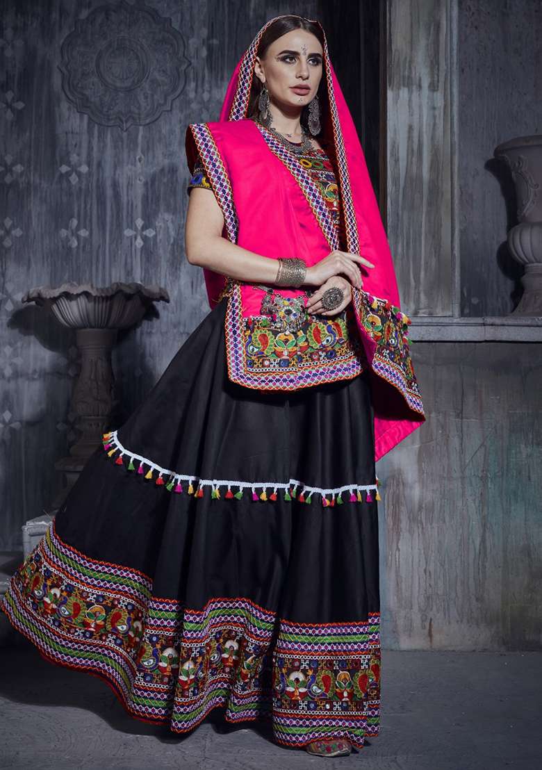 Black Embroidered Silk Blend Chaniya Choli Set For Navratri And Garba for Diwali | Wedding & Festive Wear - Indya