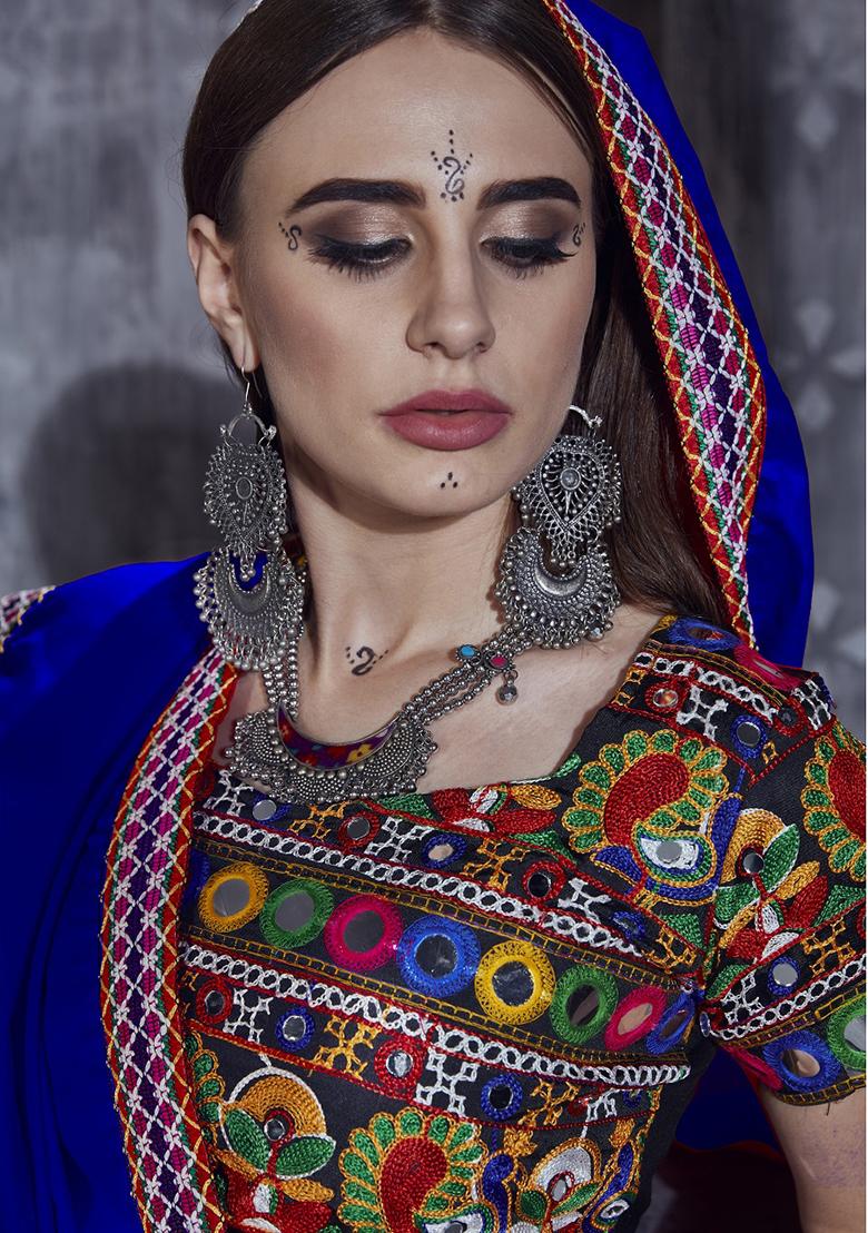 Black Embroidered Silk Lehenga Set With Dupatta