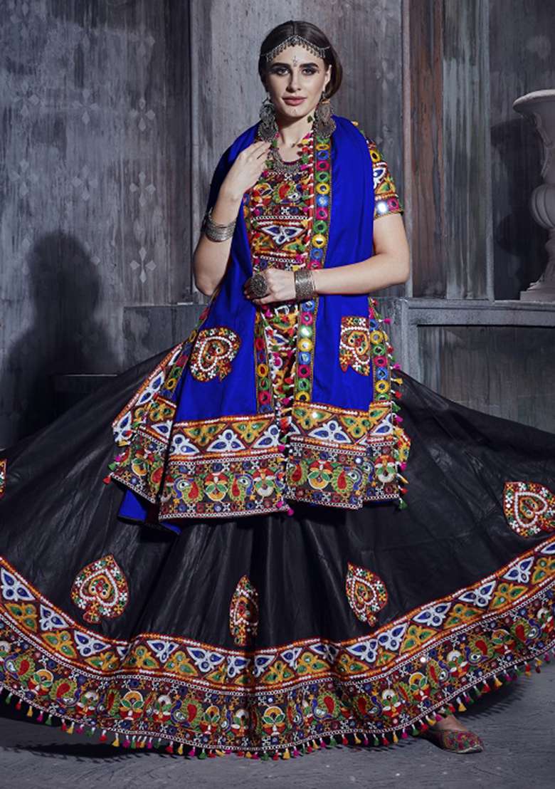 Black Embroidered Silk Blend Chaniya Choli Set For Navratri And Garba for Diwali | Wedding & Festive Wear - Indya