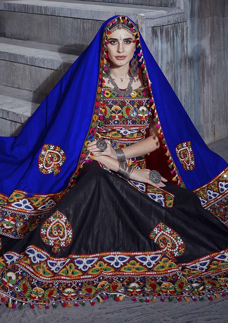 Black Embroidered Silk Blend Chaniya Choli Set For Navratri And Garba for Diwali | Wedding & Festive Wear - Indya