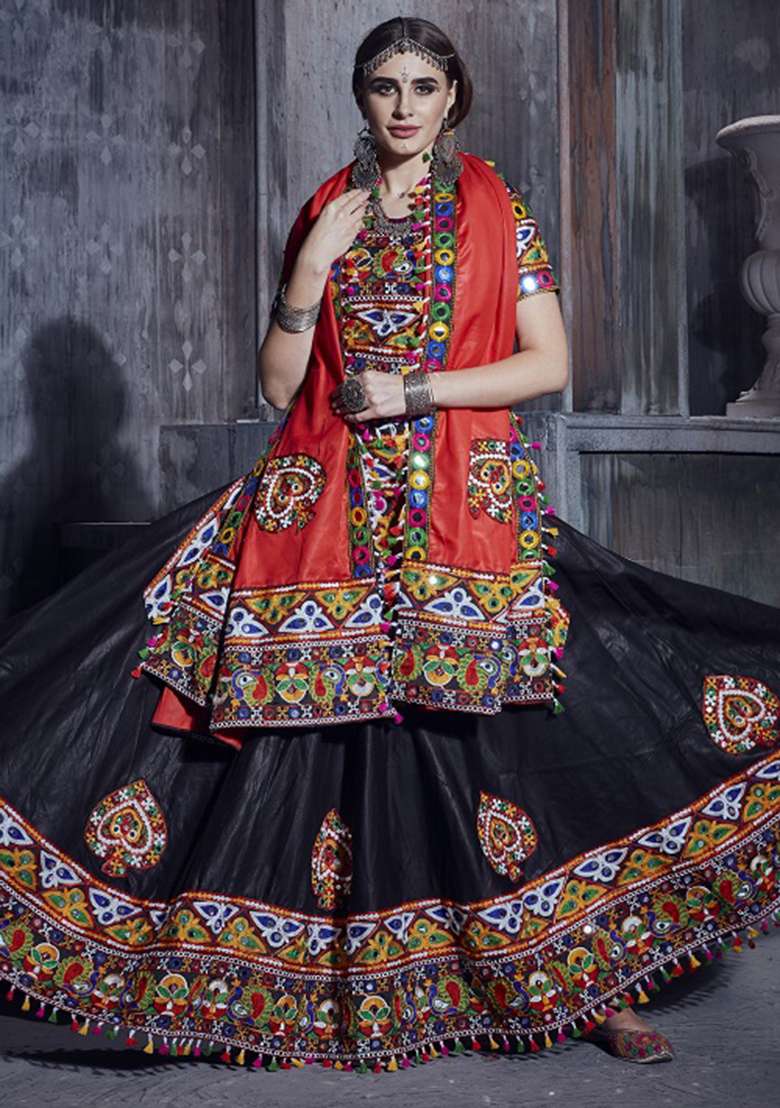 Black Embroidered Silk Blend Chaniya Choli Set For Navratri And Garba for Diwali | Wedding & Festive Wear - Indya