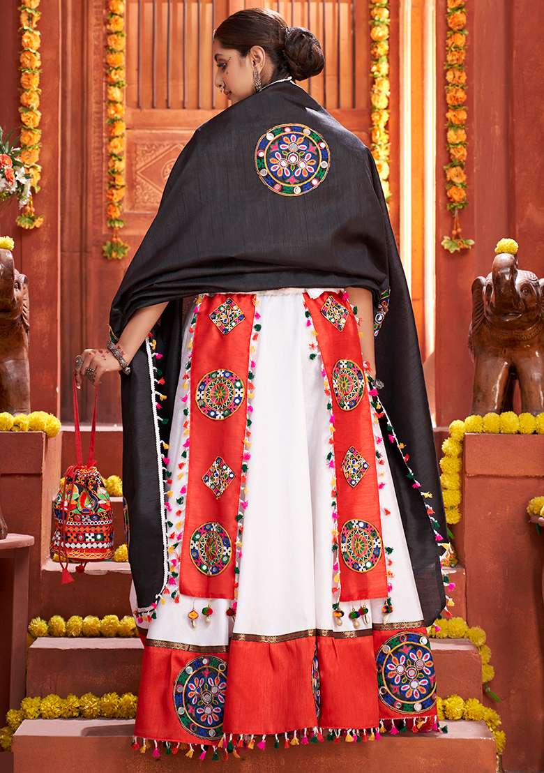 White Embroidered Silk Blend Chaniya Choli Set For Navratri And Garba for Diwali | Wedding & Festive Wear - Indya
