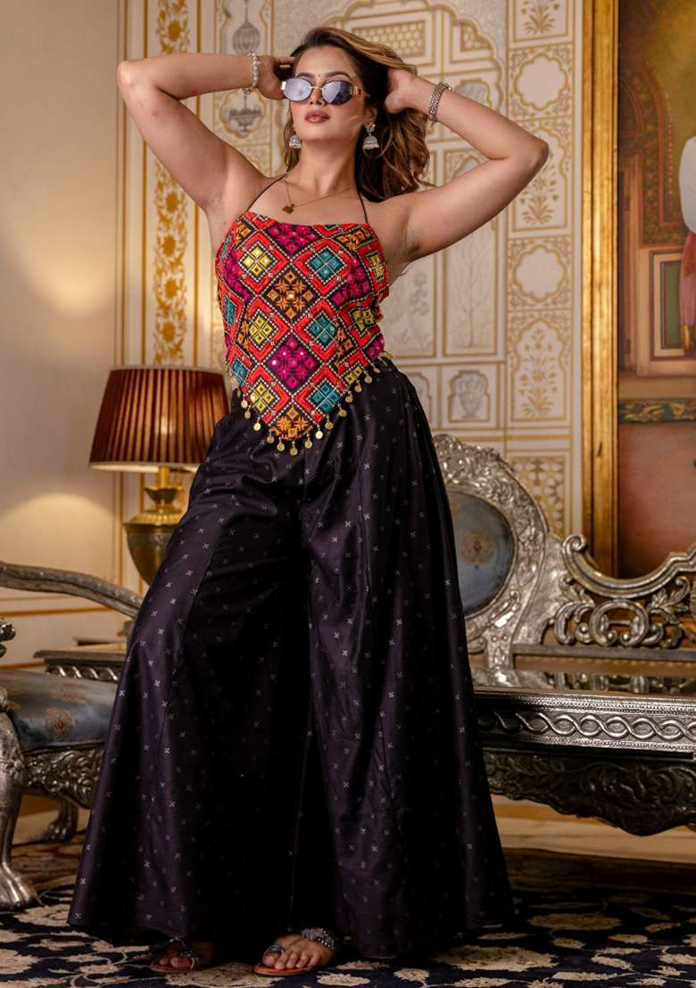 Black Embroiderd Silk Blend Chaniya Choli Set For Navratri And Garba for Diwali and Festive Wear - Indya