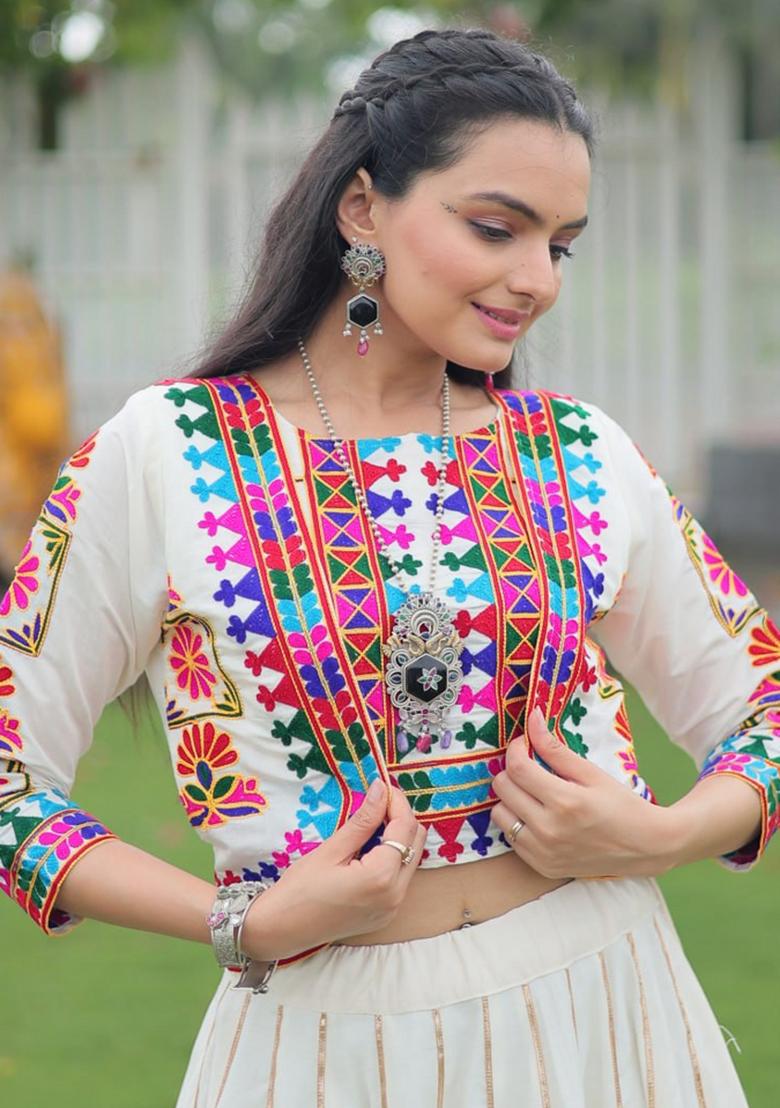 White Embroiderd Blended Lehenga Set - Indya