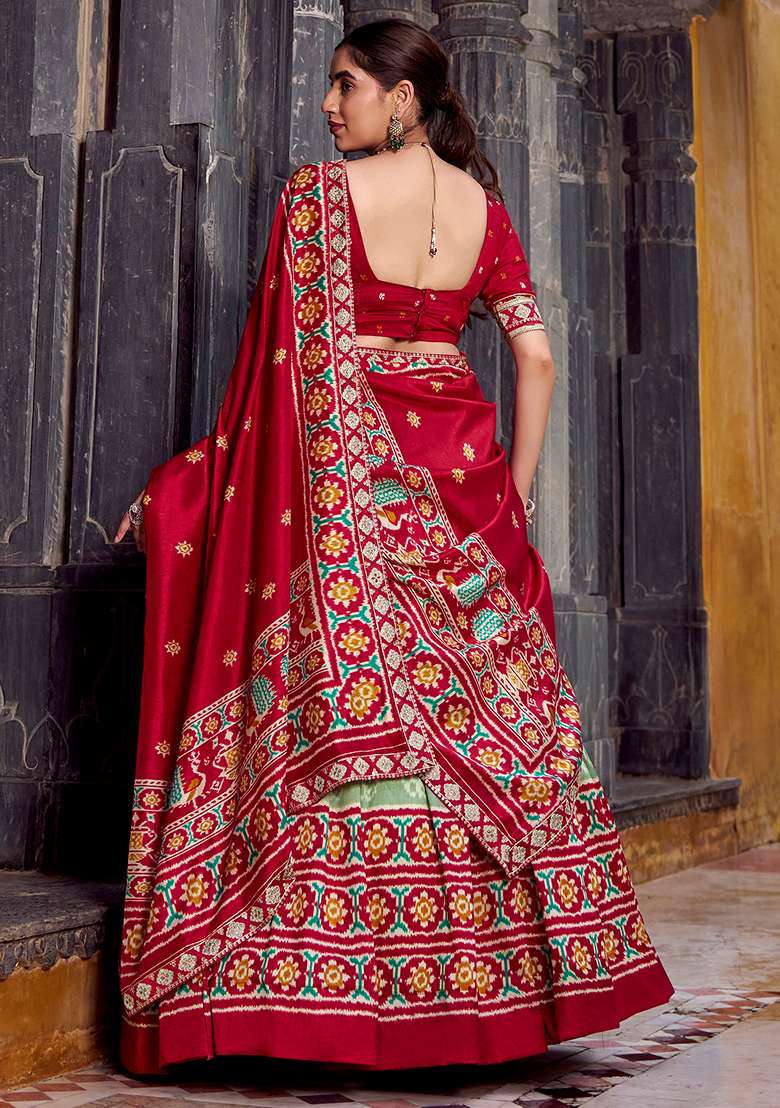Soft Green Embroidery Silk Blend Chaniya Choli Set For Navratri And Garba for Diwali and Festive Wear - Indya