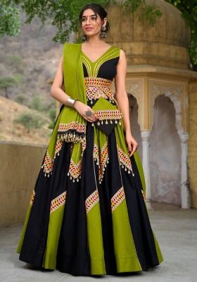 Green Embroidered Blended Lehenga Set With Dupatta