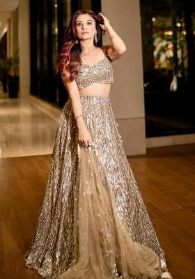 Cream Embroidered Blended Lehenga Set With Dupatta