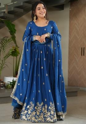 Navy Blue Embroidered Chinnon Gwon Set