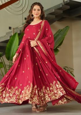 Red Embroidered Chinnon Gwon Set