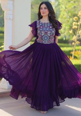 Purple Embroidered Faux Blooming Gwon Set