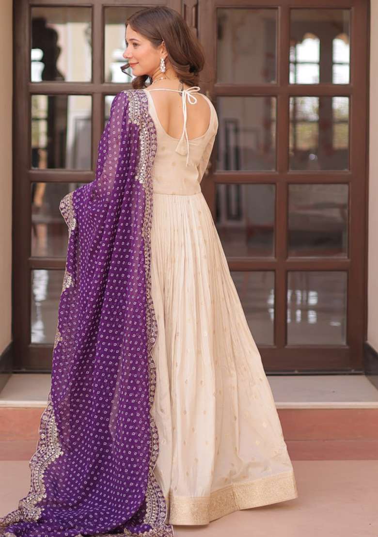 Wine Embroidered Cosmos Weaving Jequard Gwon Set - Indya