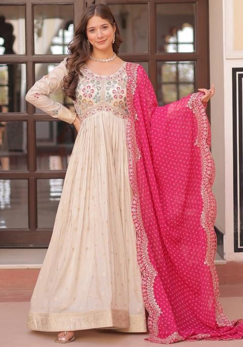 Pink Embroidered Cosmos Weaving Jequard Gwon Set