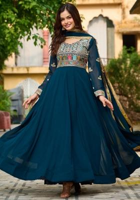 Rama Embroidered Faux Blooming Gwon Set