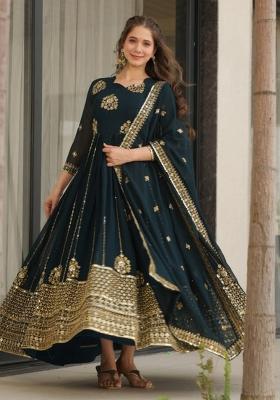 Rama Embroidered Faux Blooming Gwon Set