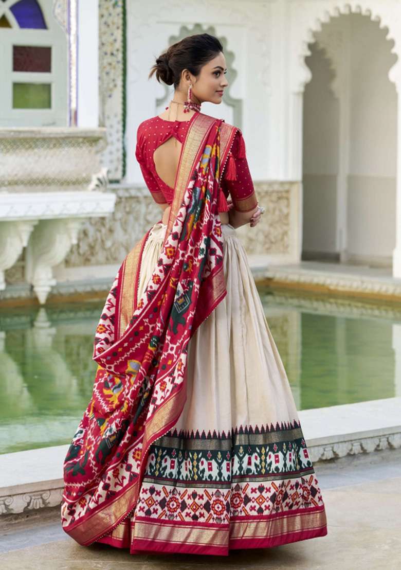 Off White Printed Silk Blend Chaniya Choli Set For Navratri And Garba - Indya