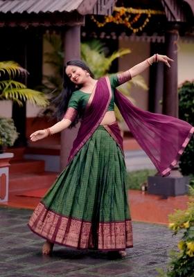 Mehendi Zari Work Dola Chex Lehenga Set
