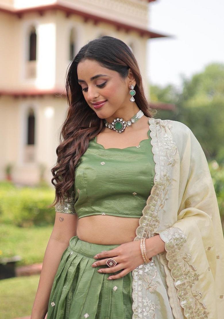 Green Embroidered Gold Crush Lehenga Set - Indya