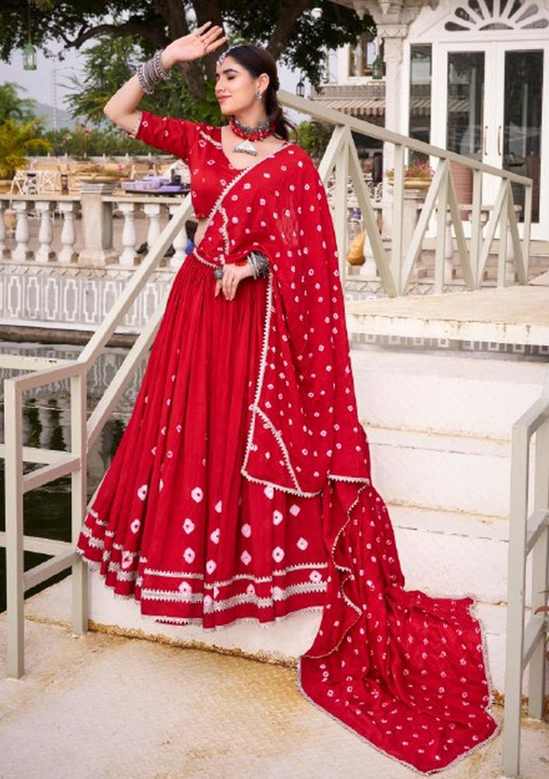 Red Lace Work Chanderi&nbsp; Lehenga Set - Indya