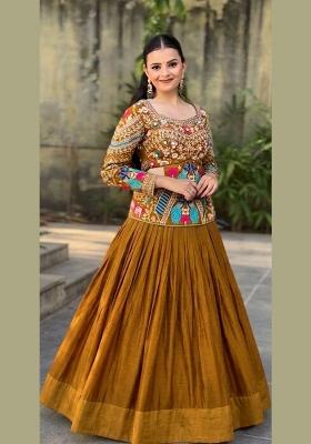 Gld Mustard Embroidered Silk Lehenga Set