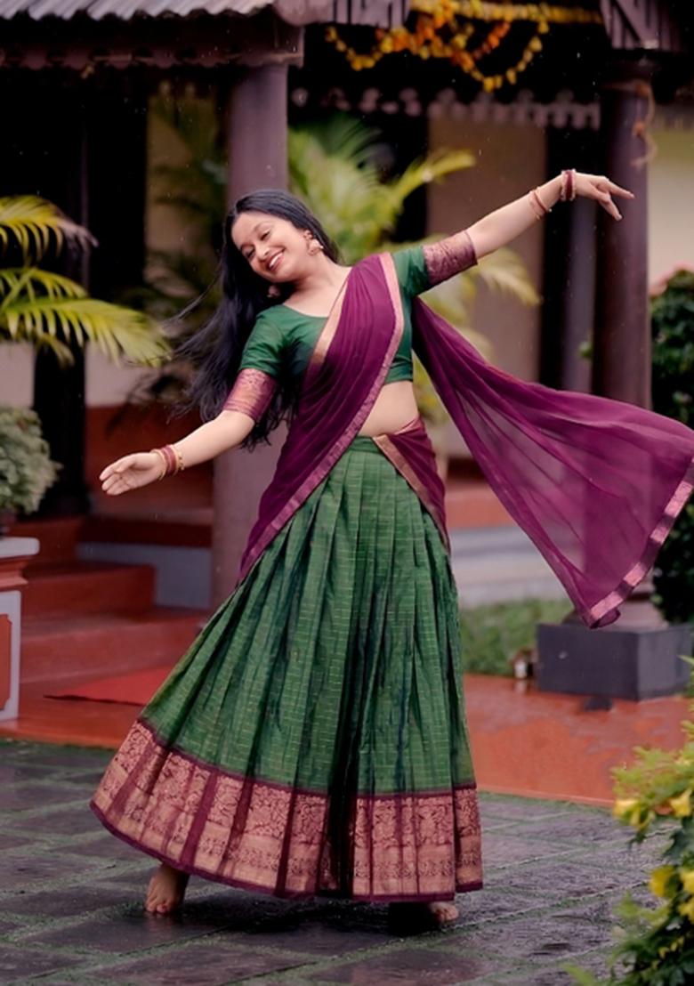 Mehendi Zari Work Dola Chex Lehenga Set - Indya