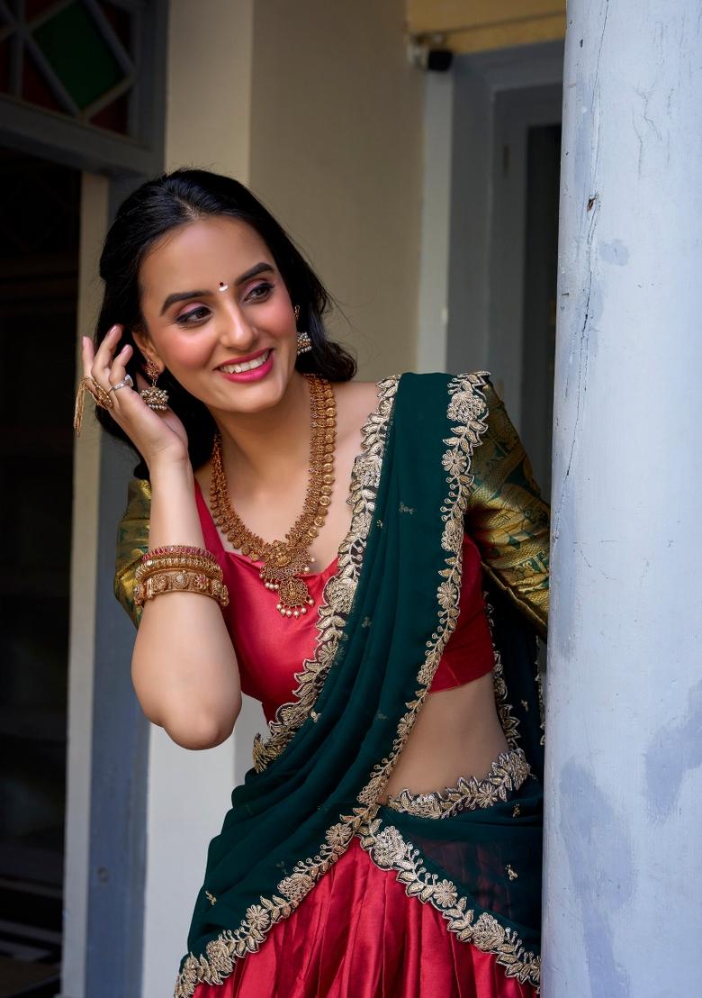 Red Zari Weaving Narayan Pattu Lehenga Set - Indya