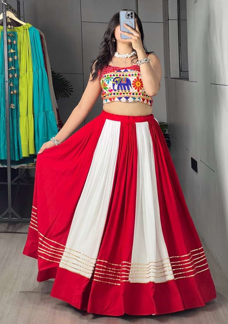 Red And White Gamthi Work Cotton Lehenga Set - Indya