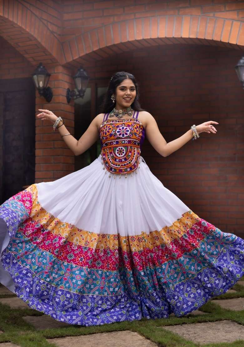 White Printed Cotton Chaniya Choli Set For Navratri And Garba - Indya