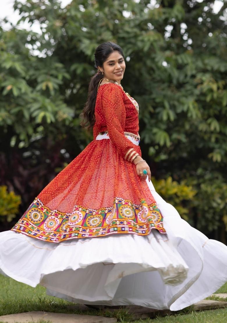 White Kutchi Work Cotton Lehenga Set - Indya