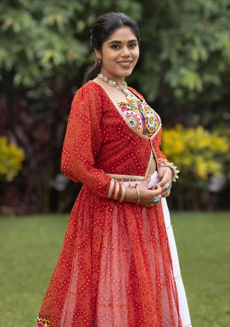 White Kutchi Work Cotton Lehenga Set - Indya