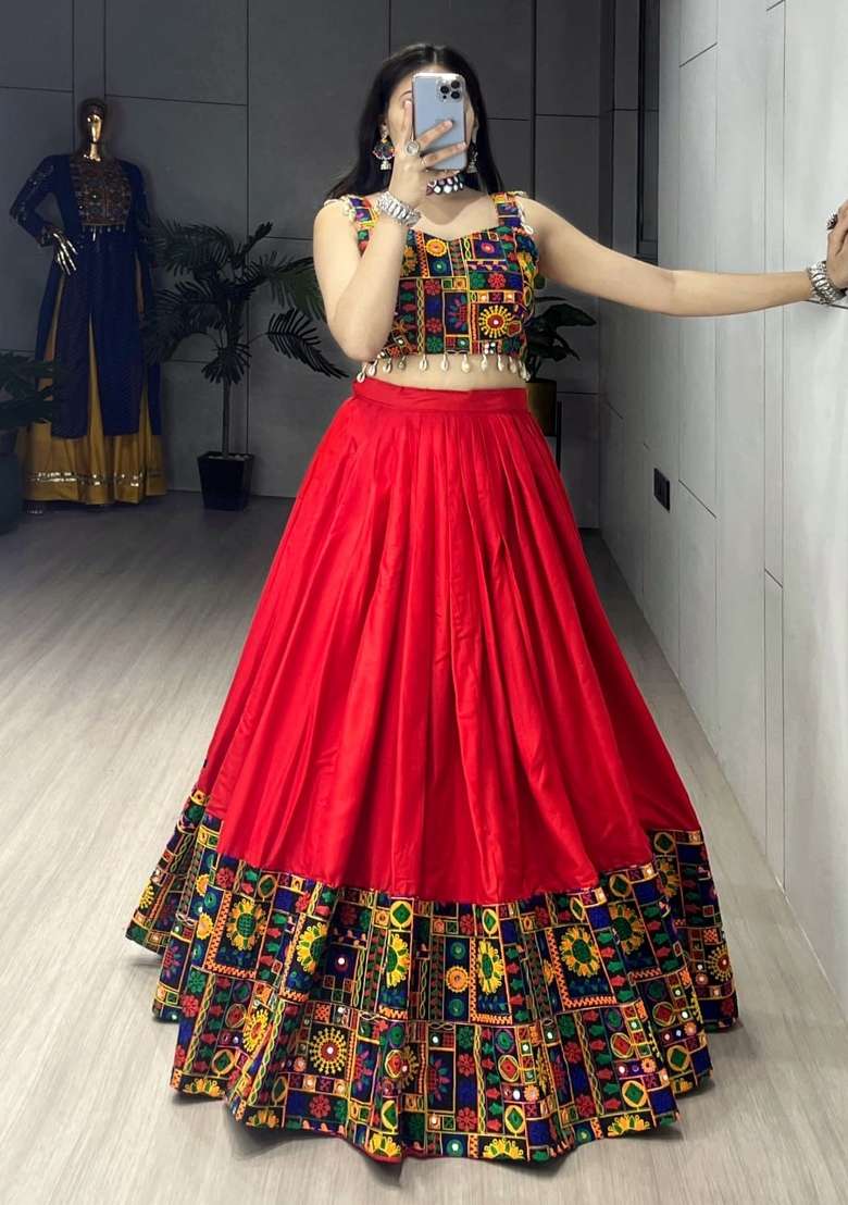 Red Gamthi Work Cotton Chaniya Choli Set For Navratri And Garba - Indya