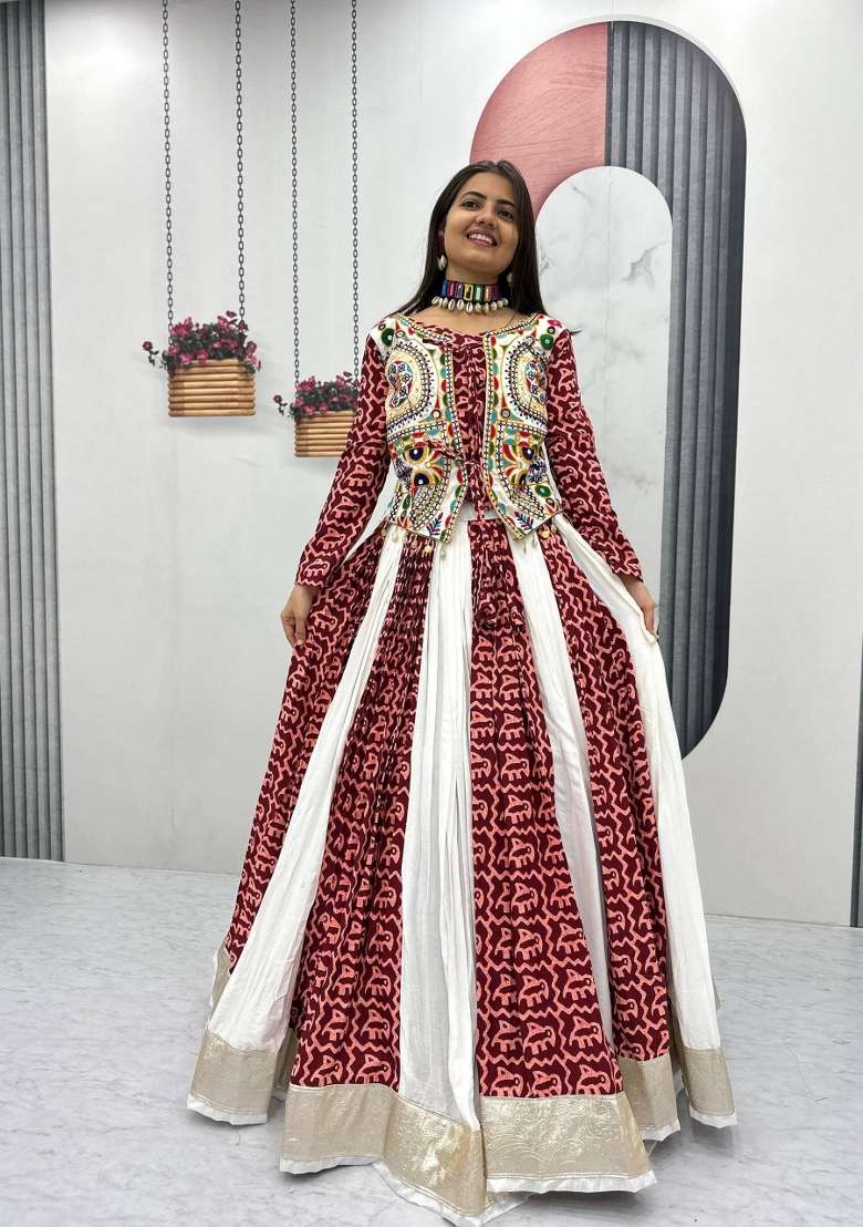 White Gamthi Work Cotton Chaniya Choli Set For Navratri And Garba for Diwali | Wedding & Festive Wear - Indya