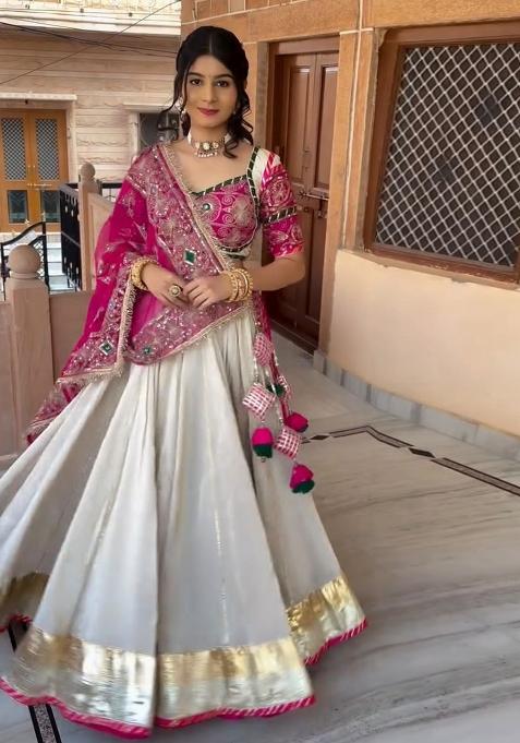 White Embroidered Roman Chaniya Choli Set For Navratri And Garba