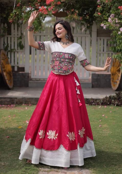 Pink Embroidered Roman Chaniya Choli Set For Navratri And Garba
