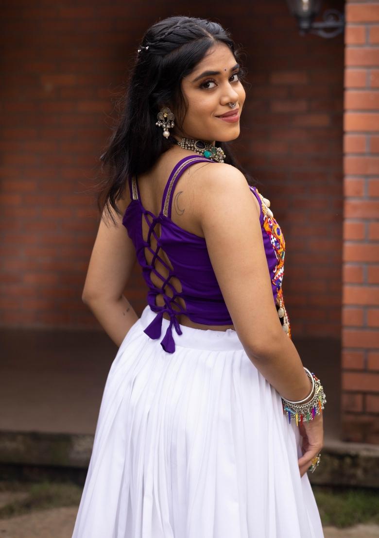 White Kutch Work Rayon Chaniya Choli Set For Navratri And Garba - Indya